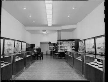 Commercial lighting