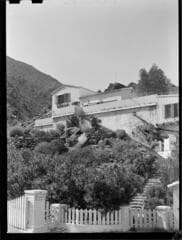 Go to image 1.