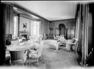 Go to image 1.