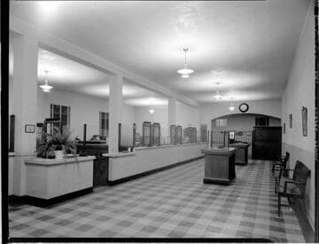 Commercial lighting