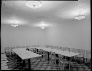 Commercial lighting