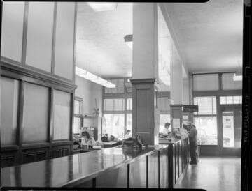 Commercial lighting